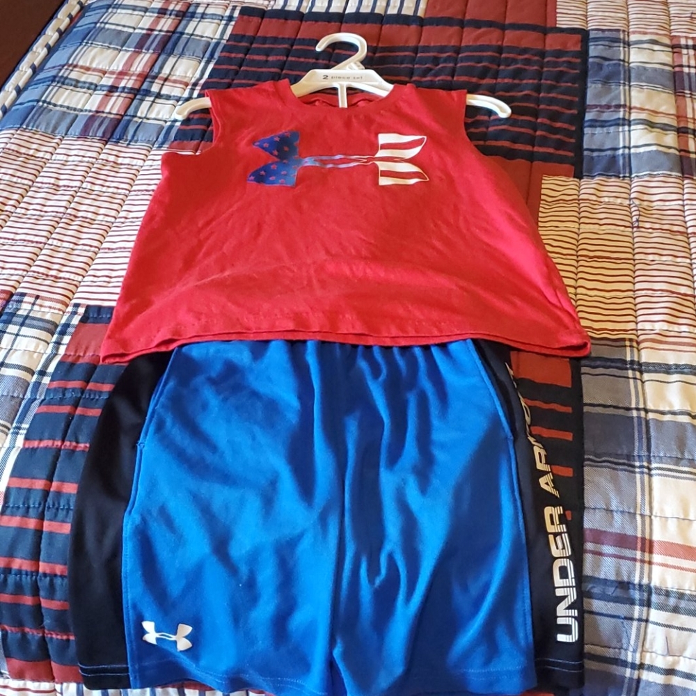 Boys UA 2 piece outfit